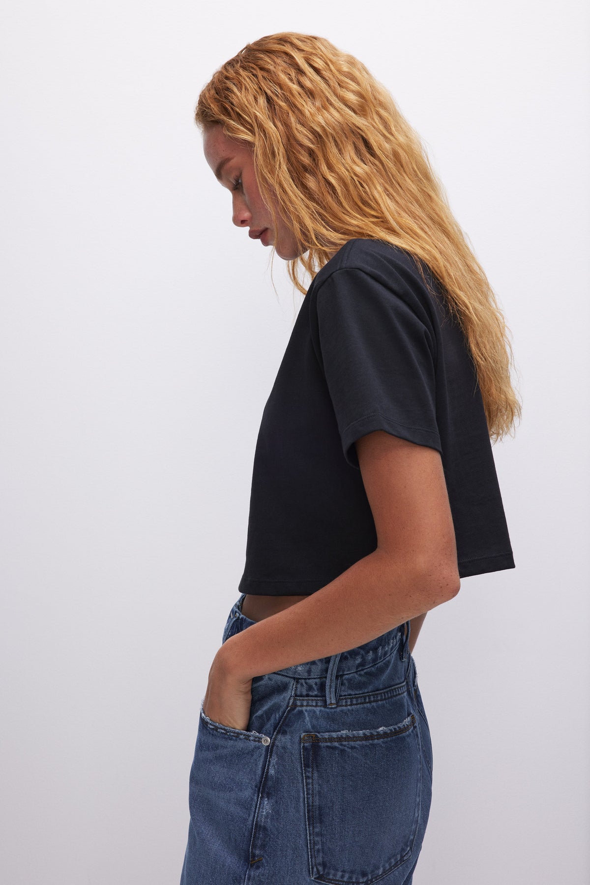 Premium COTTON CROPPED TEE BLACK001