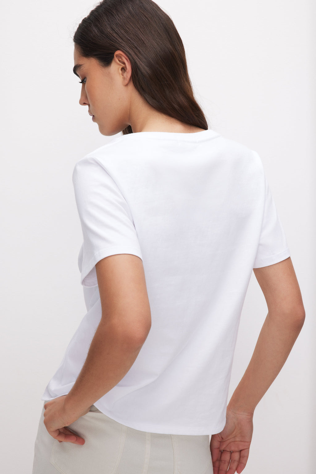 Premium COTTON CLASSIC V-NECK TEE WHITE001