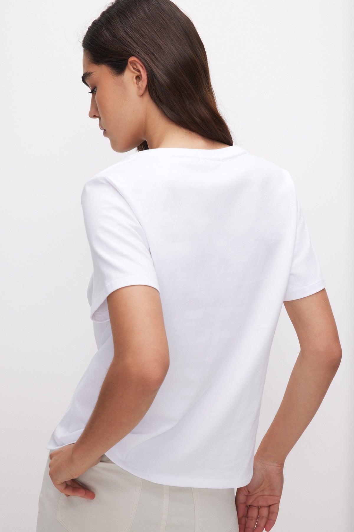 Premium COTTON CLASSIC V-NECK TEE WHITE001