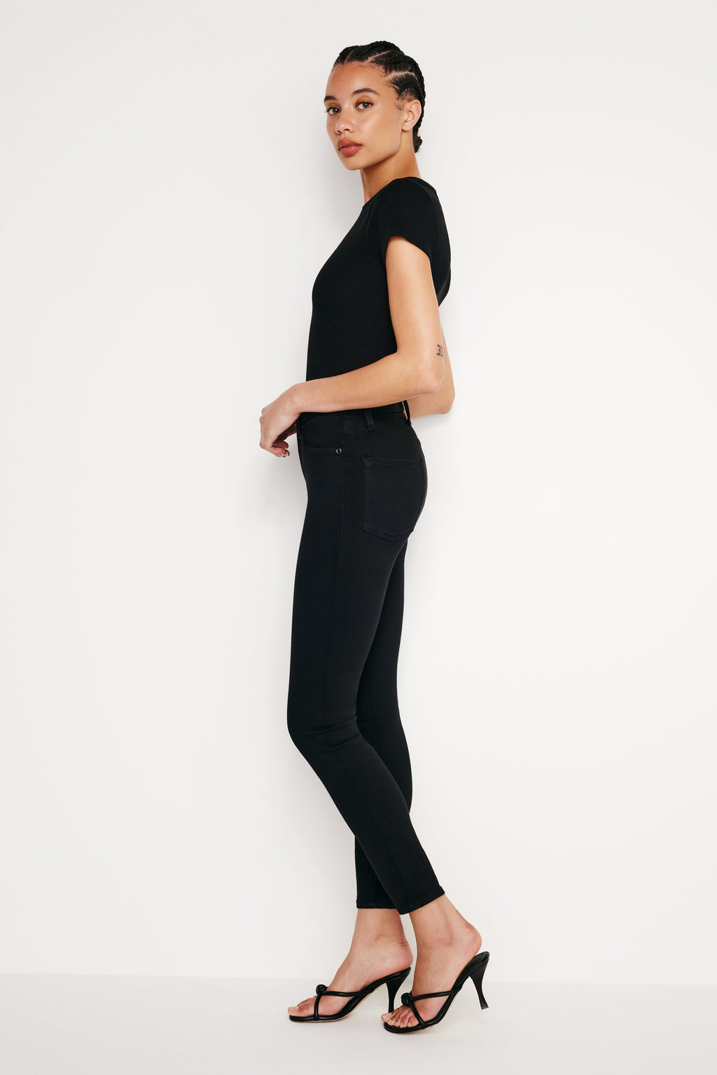 Premium NEVER FADE GOOD LEGS SKINNY CROPPED JEANS BLACK