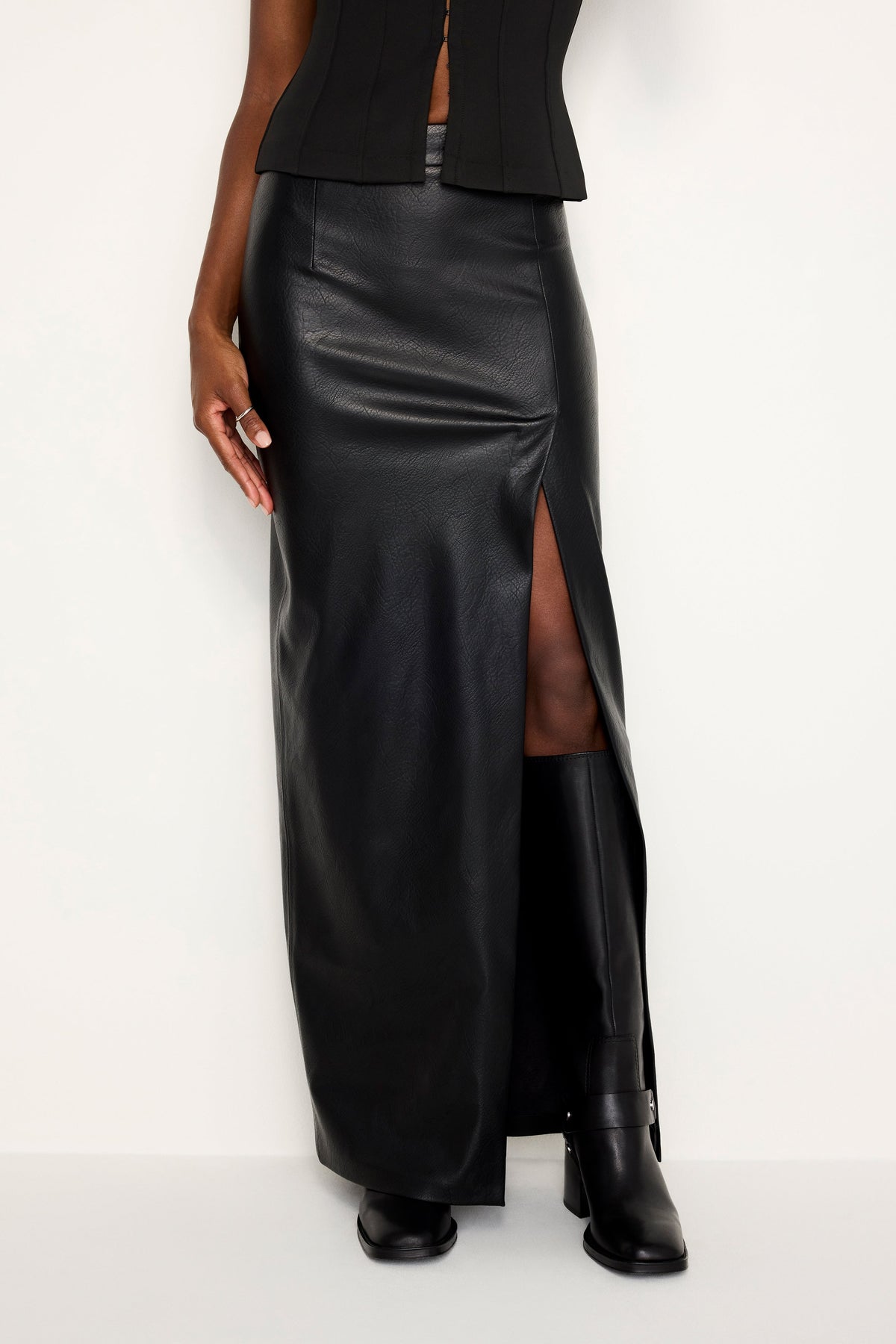 Premium FAUX LEATHER MAXI SKIRT BLACK001