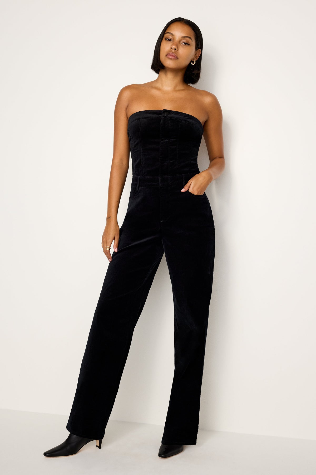 Premium FIT FOR SUCCESS STRAPLESS VELVET JUMPSUIT BLACK001