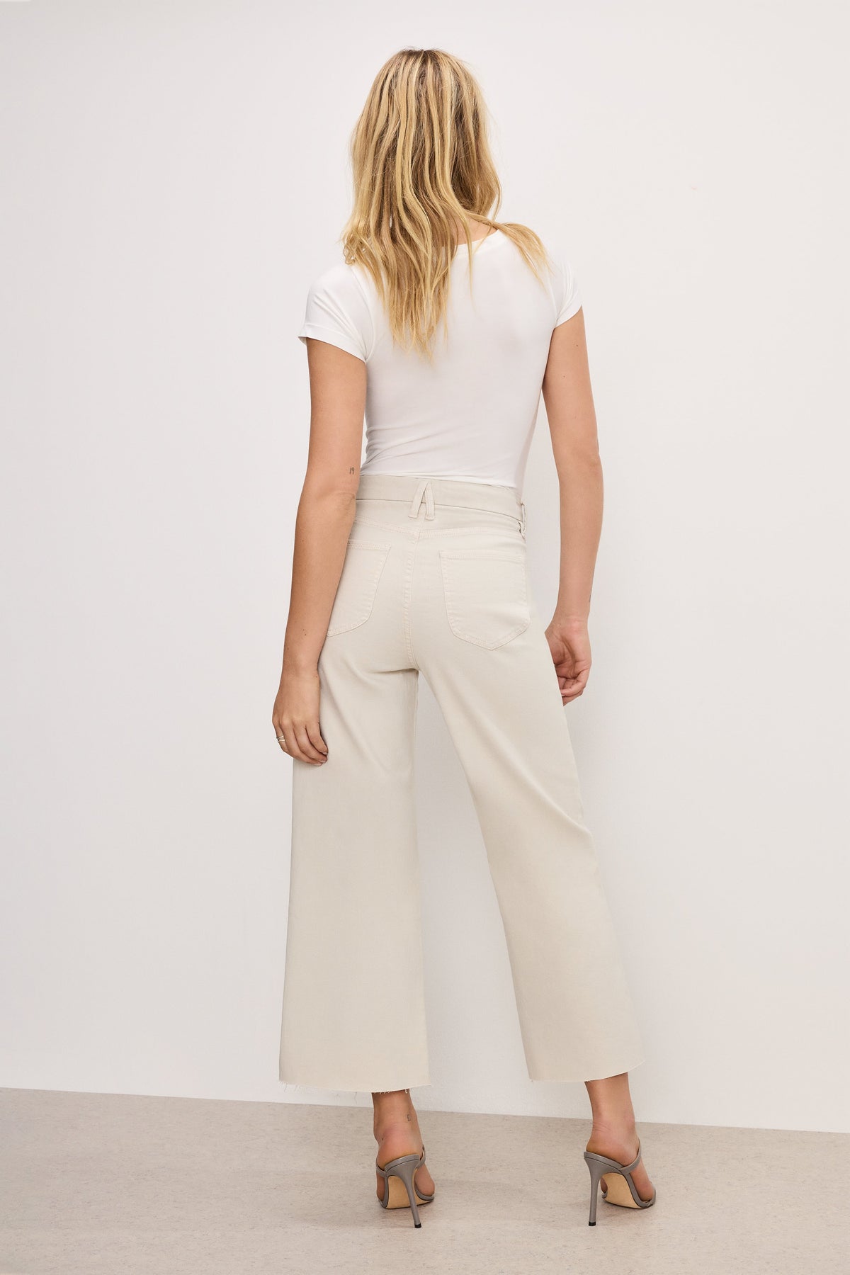 Premium GOOD WAIST PALAZZO CROPPED JEANS BONE001