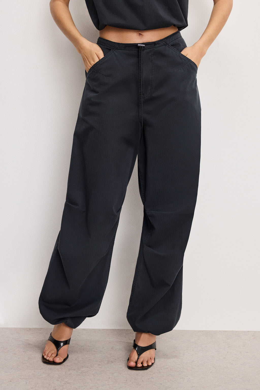 Premium TWILL PARACHUTE PANTS BLACK001