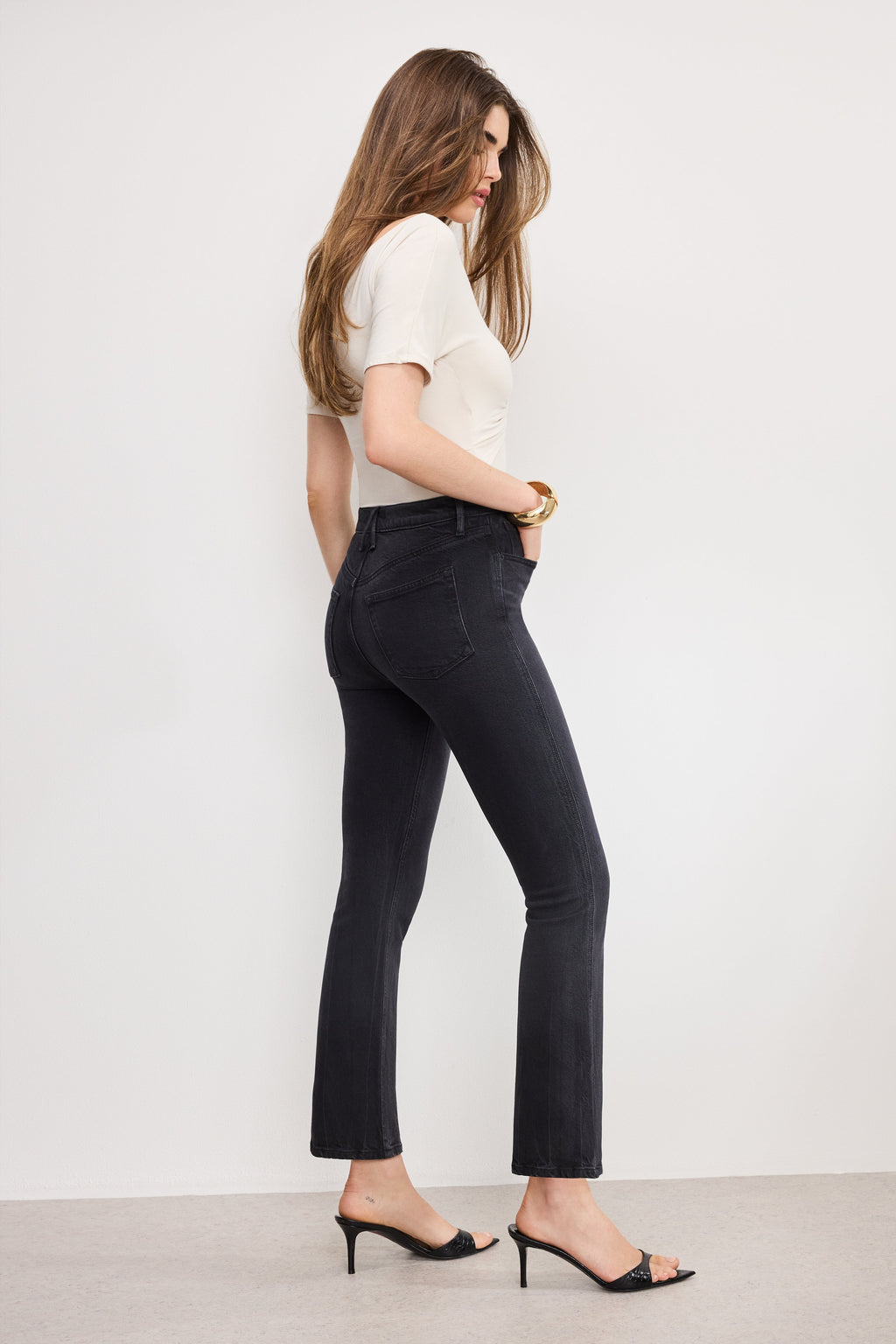 Premium SOFT TECH GOOD KICK FLARE JEANS BLACK390