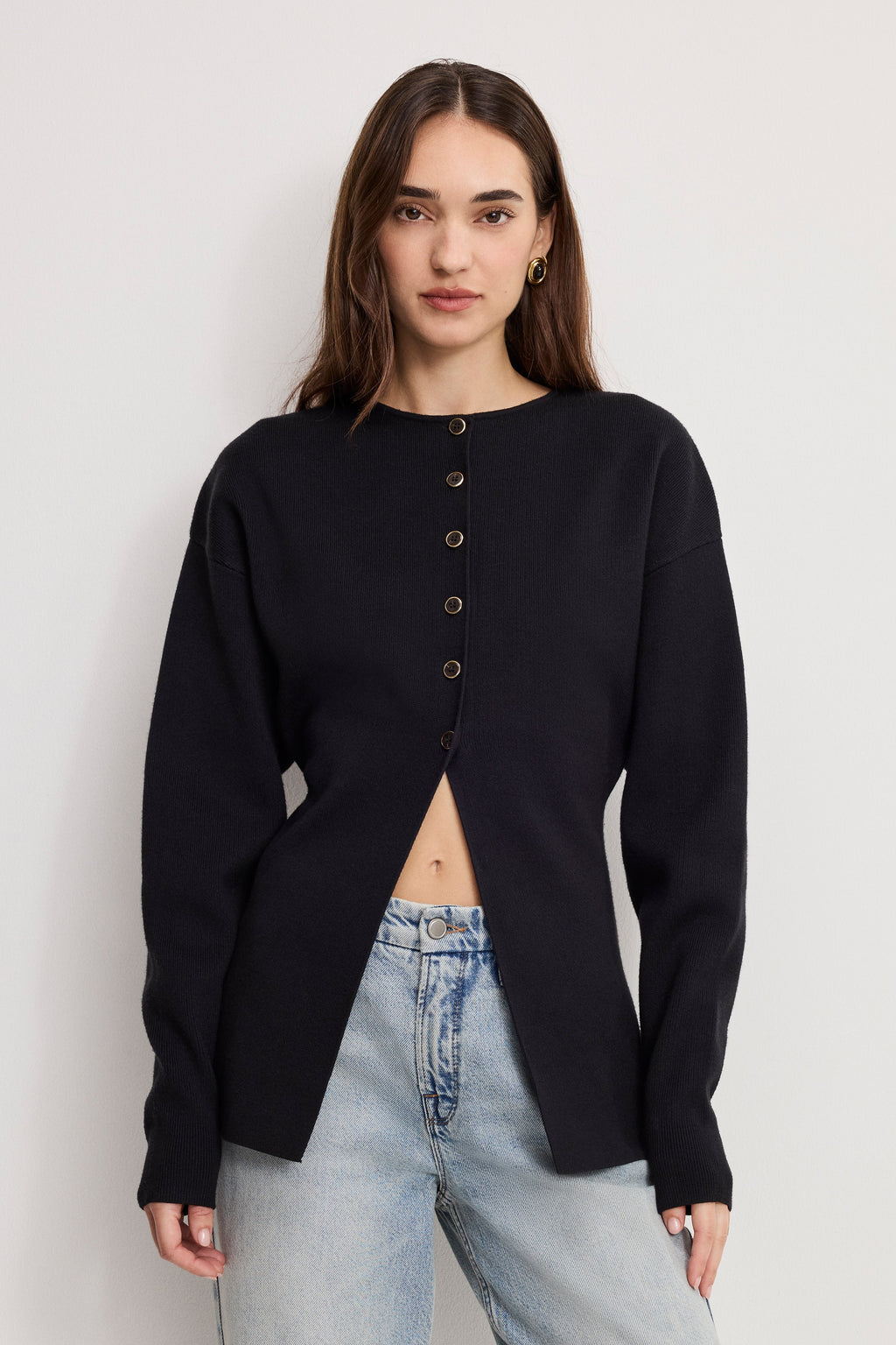 Premium EXAGGERATED SLEEVE CARDIGAN SWEATER BLACK001