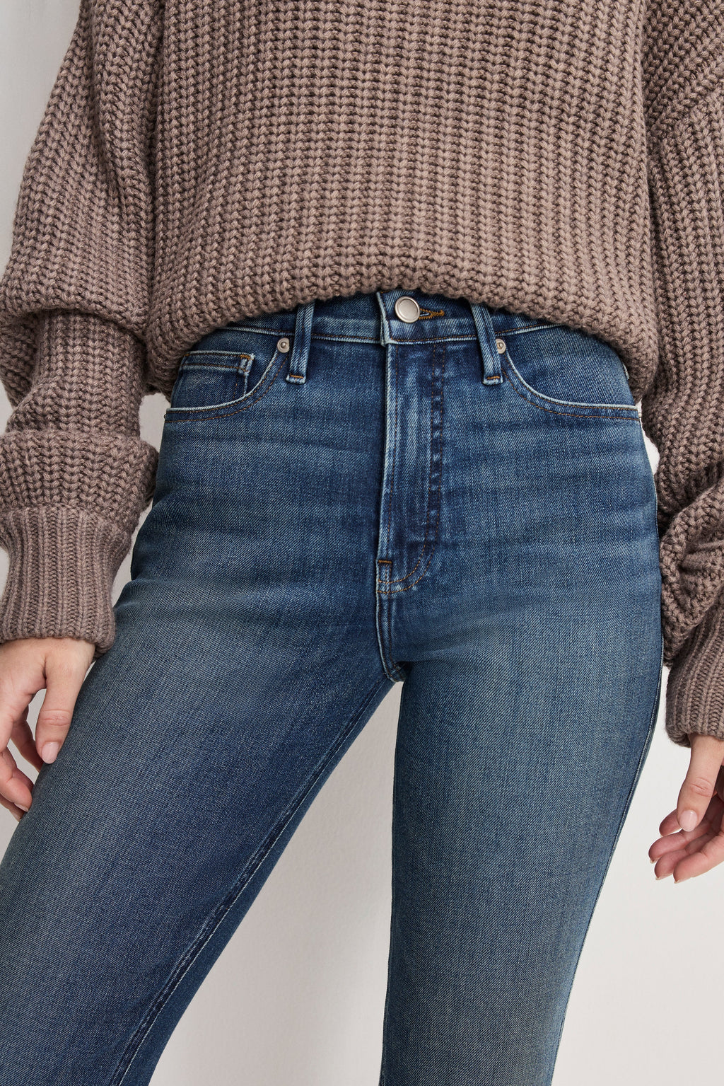Premium GOOD STANDARD KICK FLARE JEANS INDIGO1147