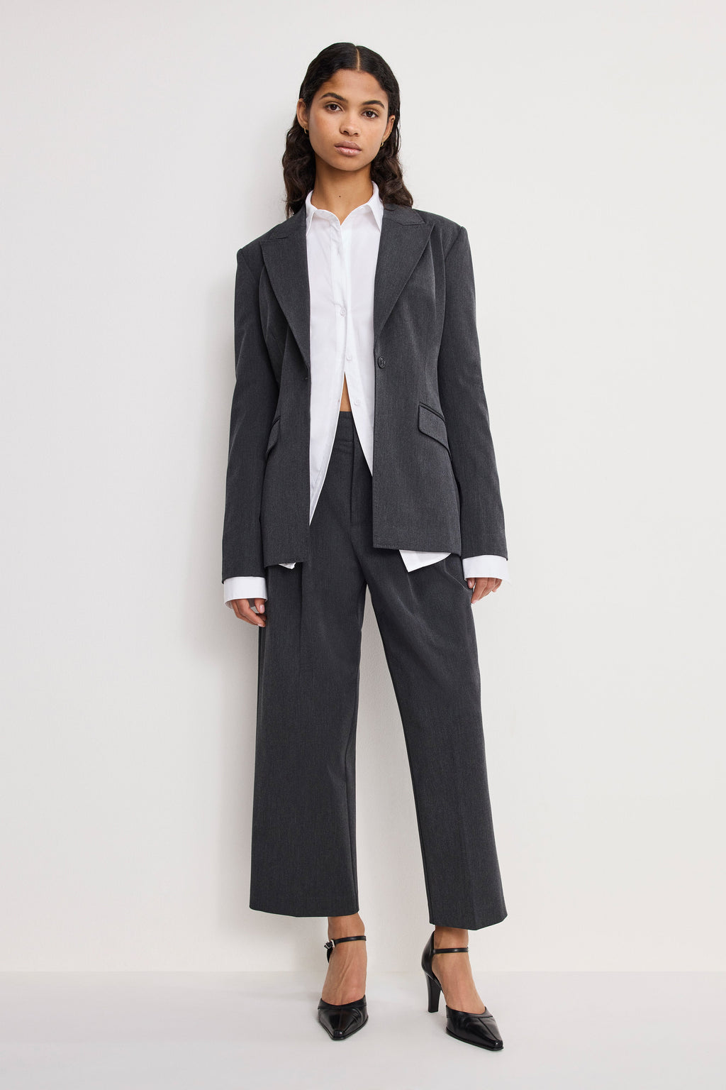 Premium ESSENTIAL SUITING PLEATED CROPPED TROUSERS DARK HEATHER GRAY