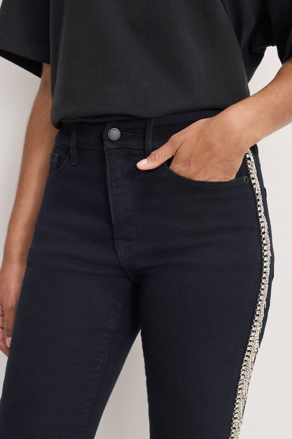 Premium GOOD LEGS STRAIGHT DIAMOND JEANS BLACK411