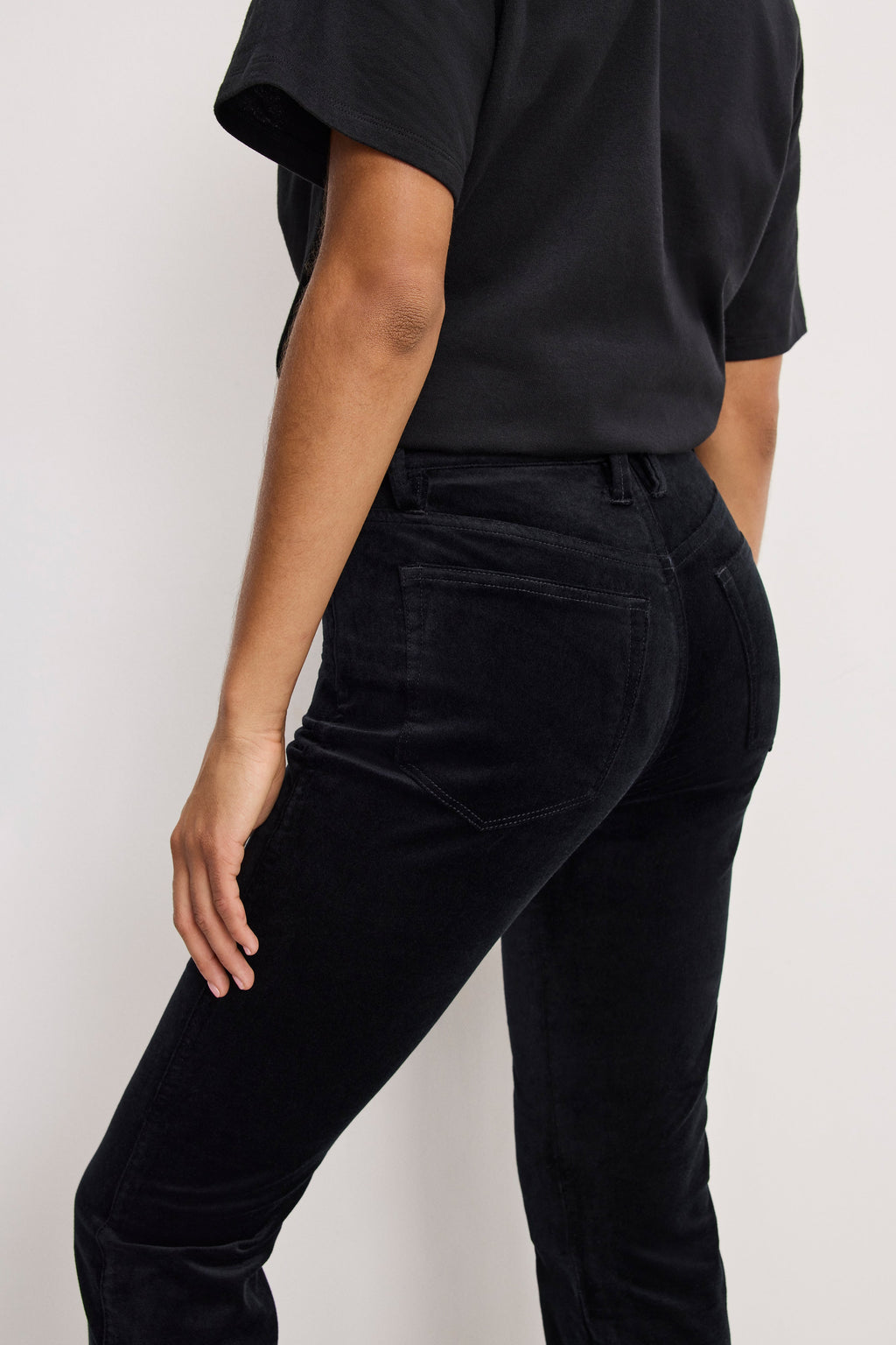 Premium VELVET GOOD HIGH RISE KICK FLARE PANTS BLACK001