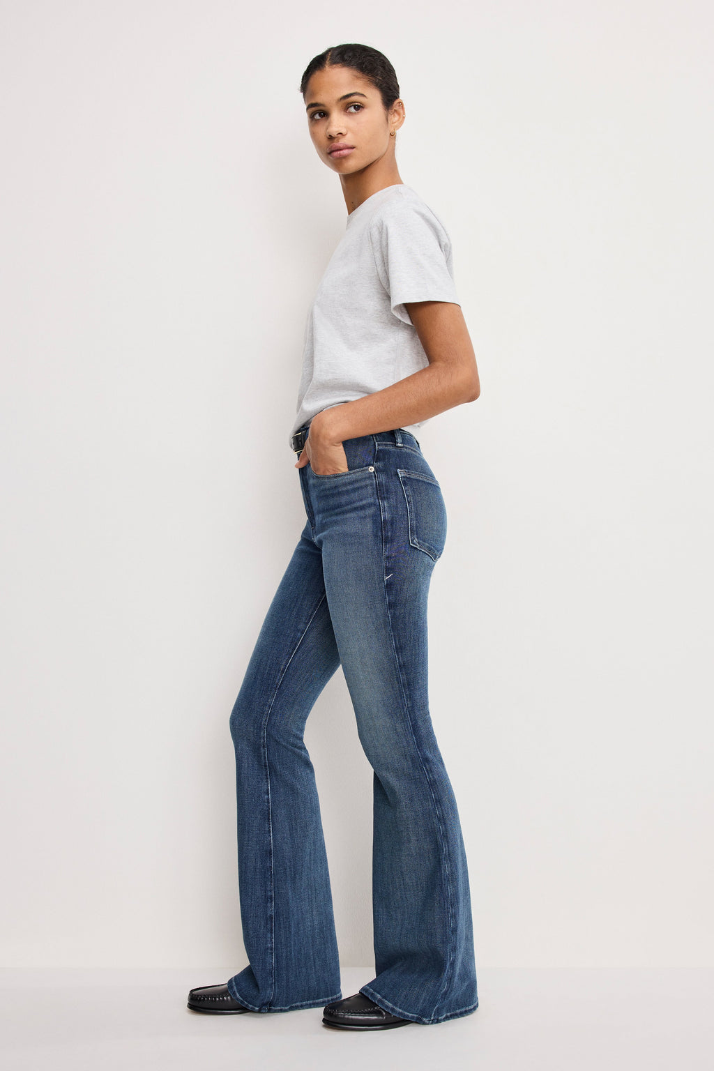 Premium SOFT TECH GOOD LEGS FLARE JEANS INDIGO855