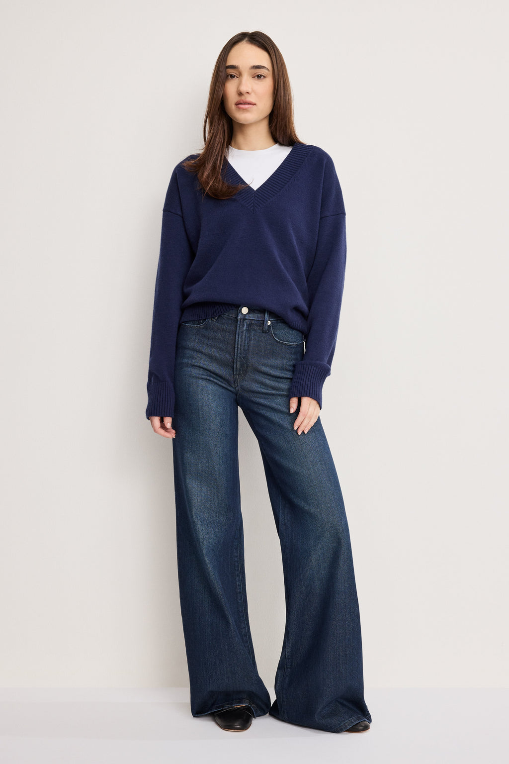 Premium DEEP V KNIT SWEATER HORIZON INK