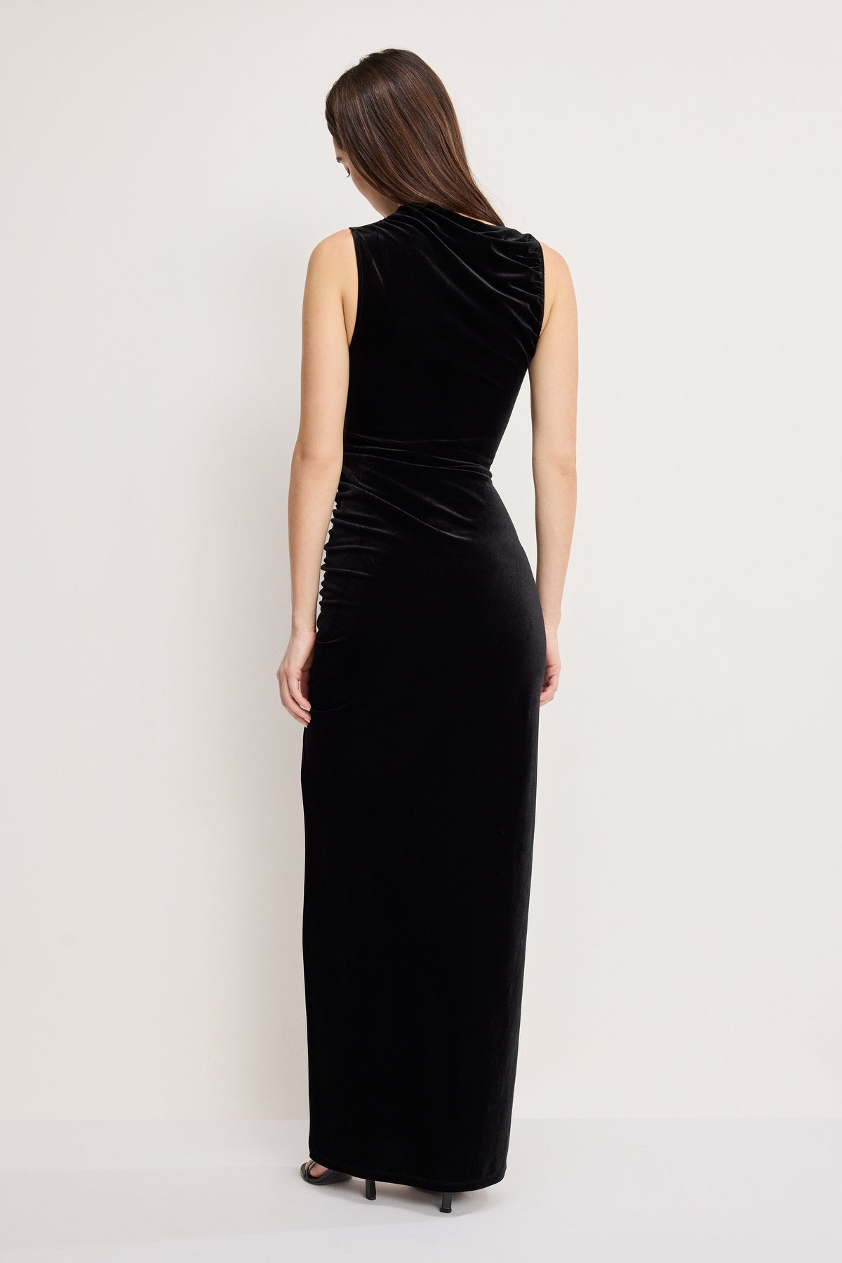 Premium VELVET HIGH NECK MAXI DRESS BLACK001