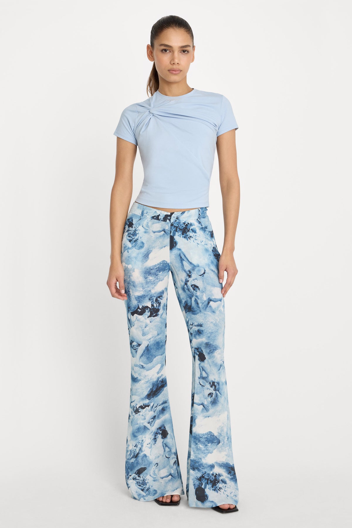 Premium SUPER STRETCH TWIST TEE SKY