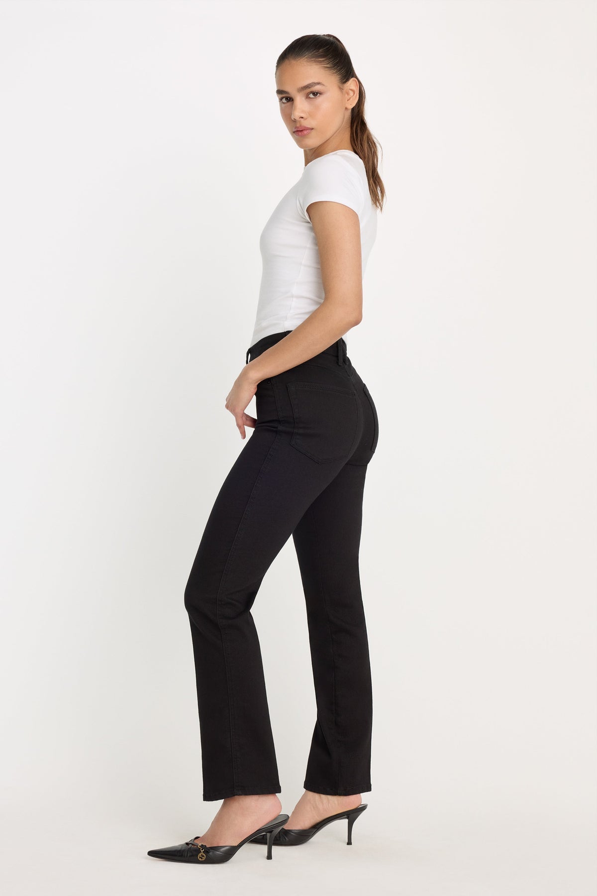 Premium NEVER FADE GOOD CURVE STRAIGHT JEANS BLACK