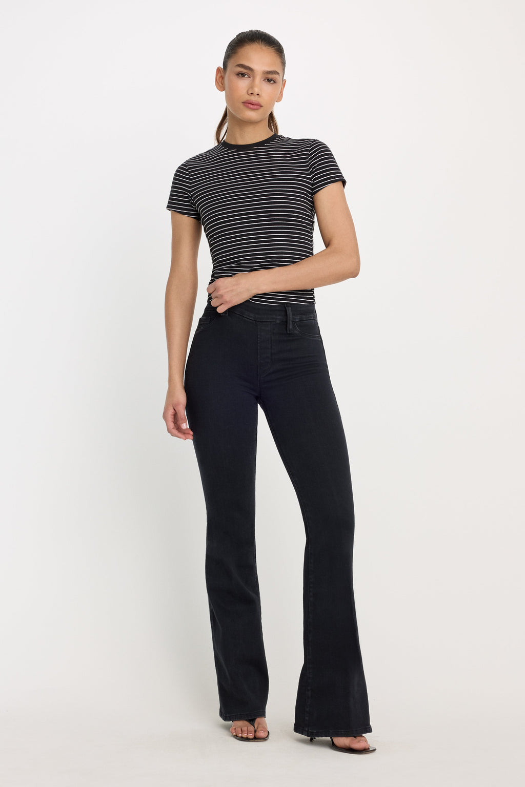 Premium POWER STRETCH PULL-ON FLARE JEANS BLACK001