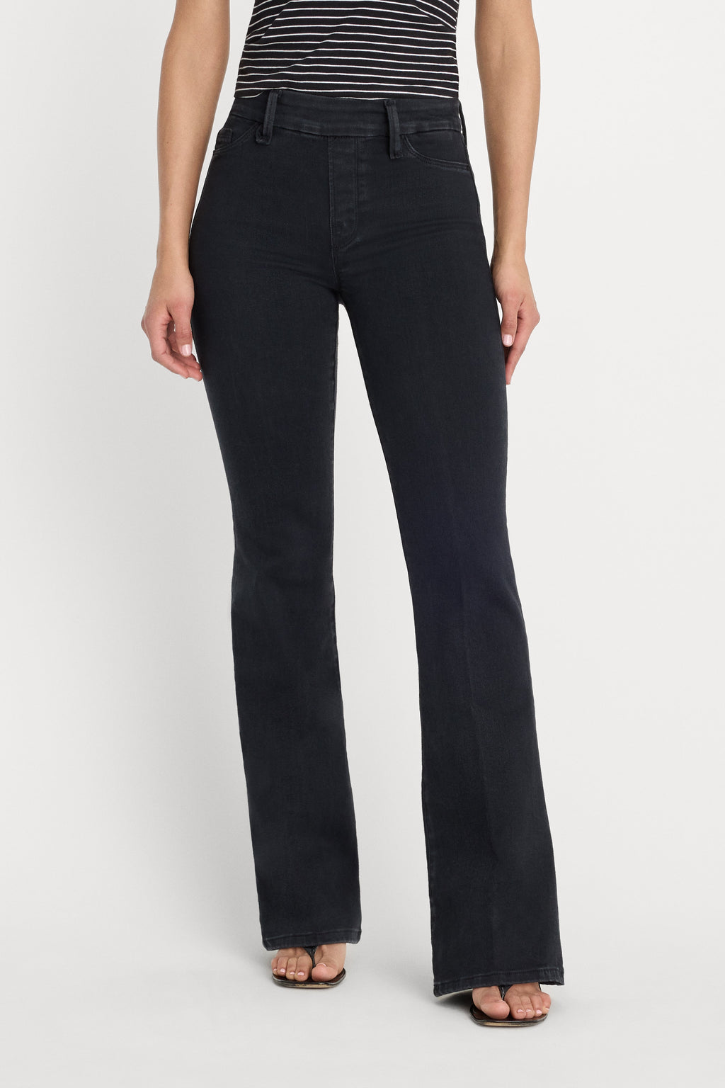Premium POWER STRETCH PULL-ON FLARE JEANS BLACK001