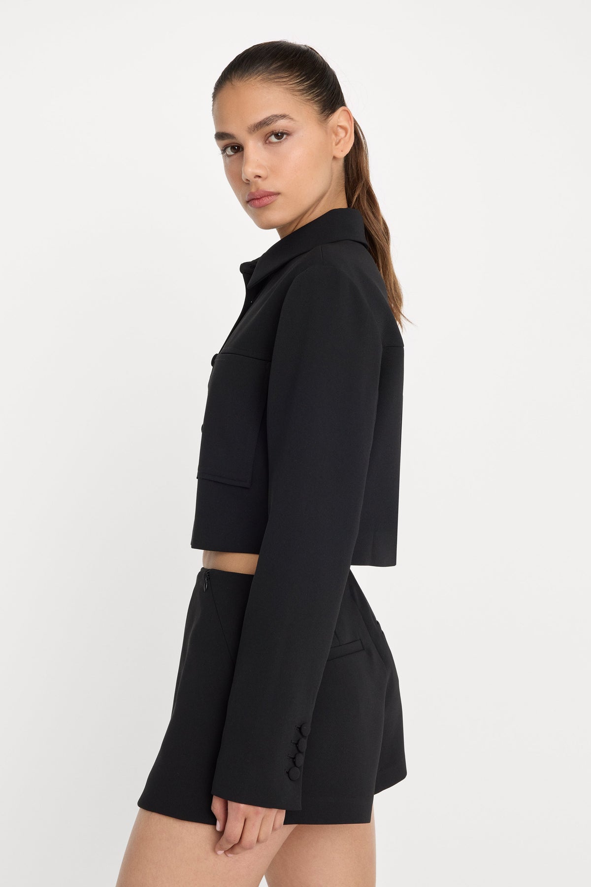 Premium LUXE SUITING CROPPED JACKET BLACK001