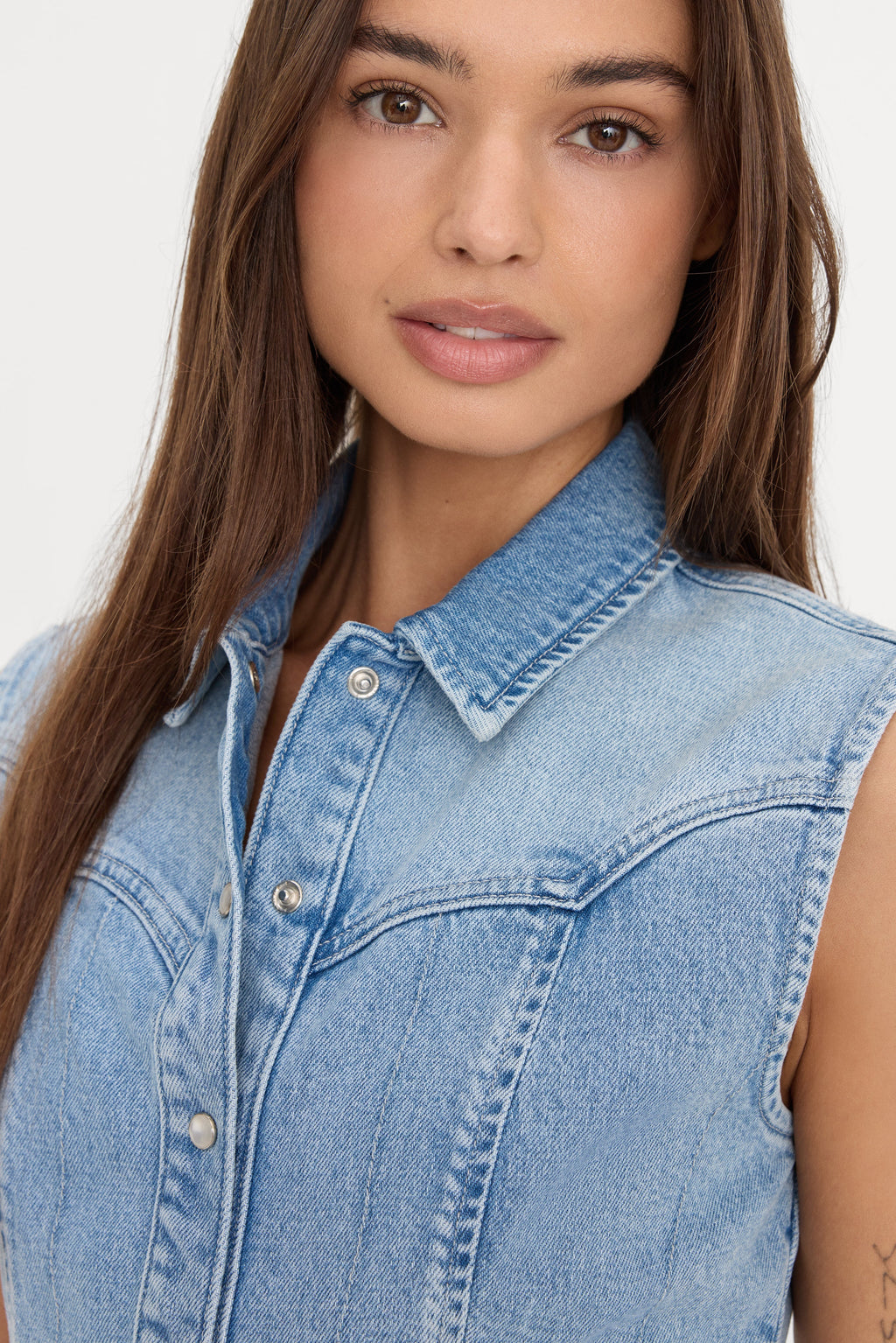 Premium DOLLY SLEEVELESS DENIM MINI DRESS LIGHT BLUE