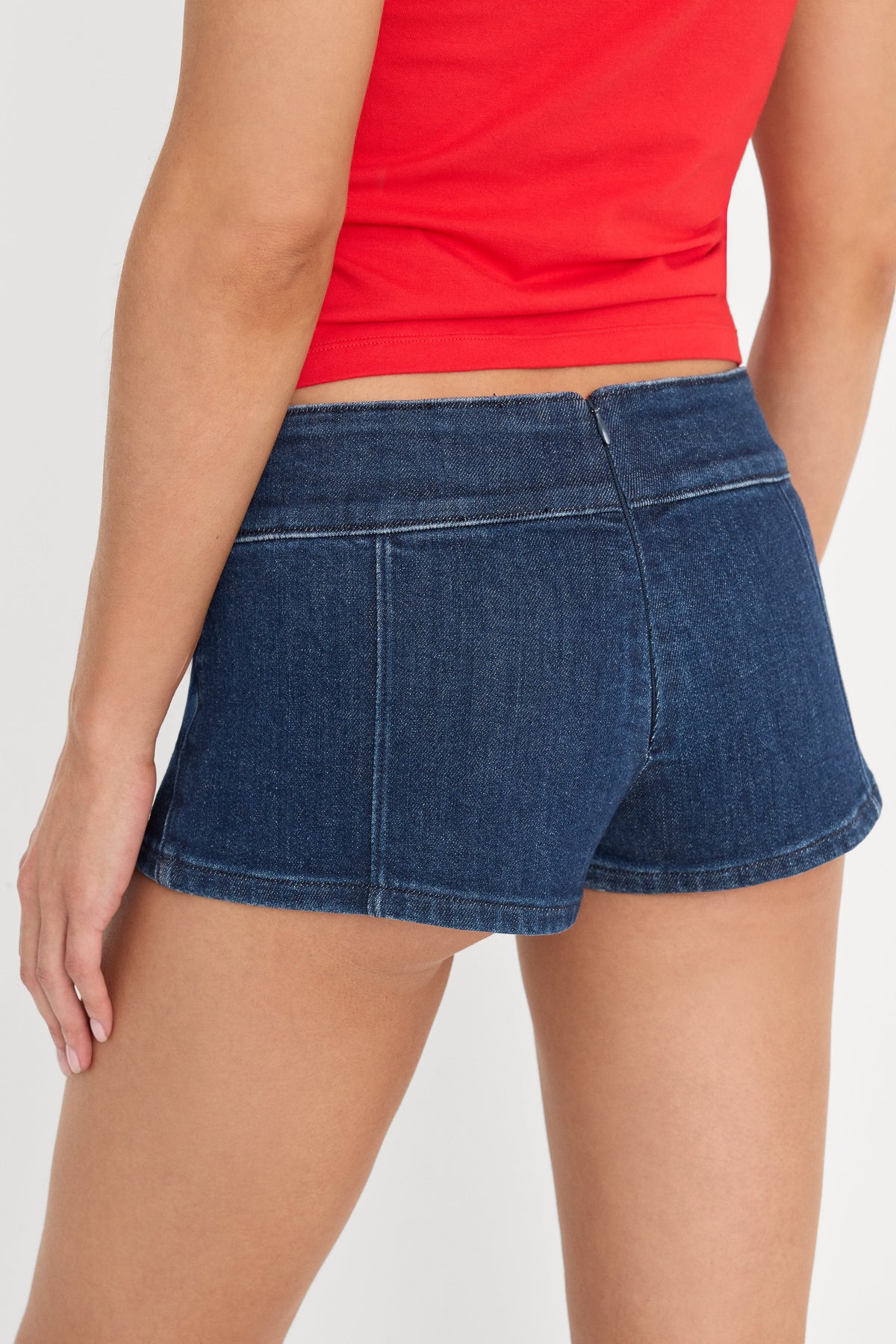 Premium THE MICRO SHORT