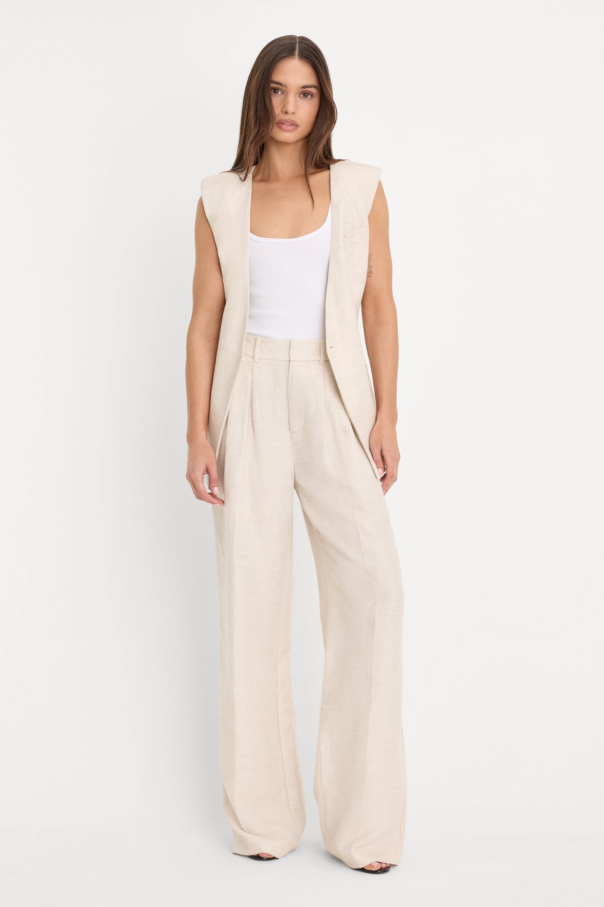 Premium THE RELAXED LINEN TROUSER OAT