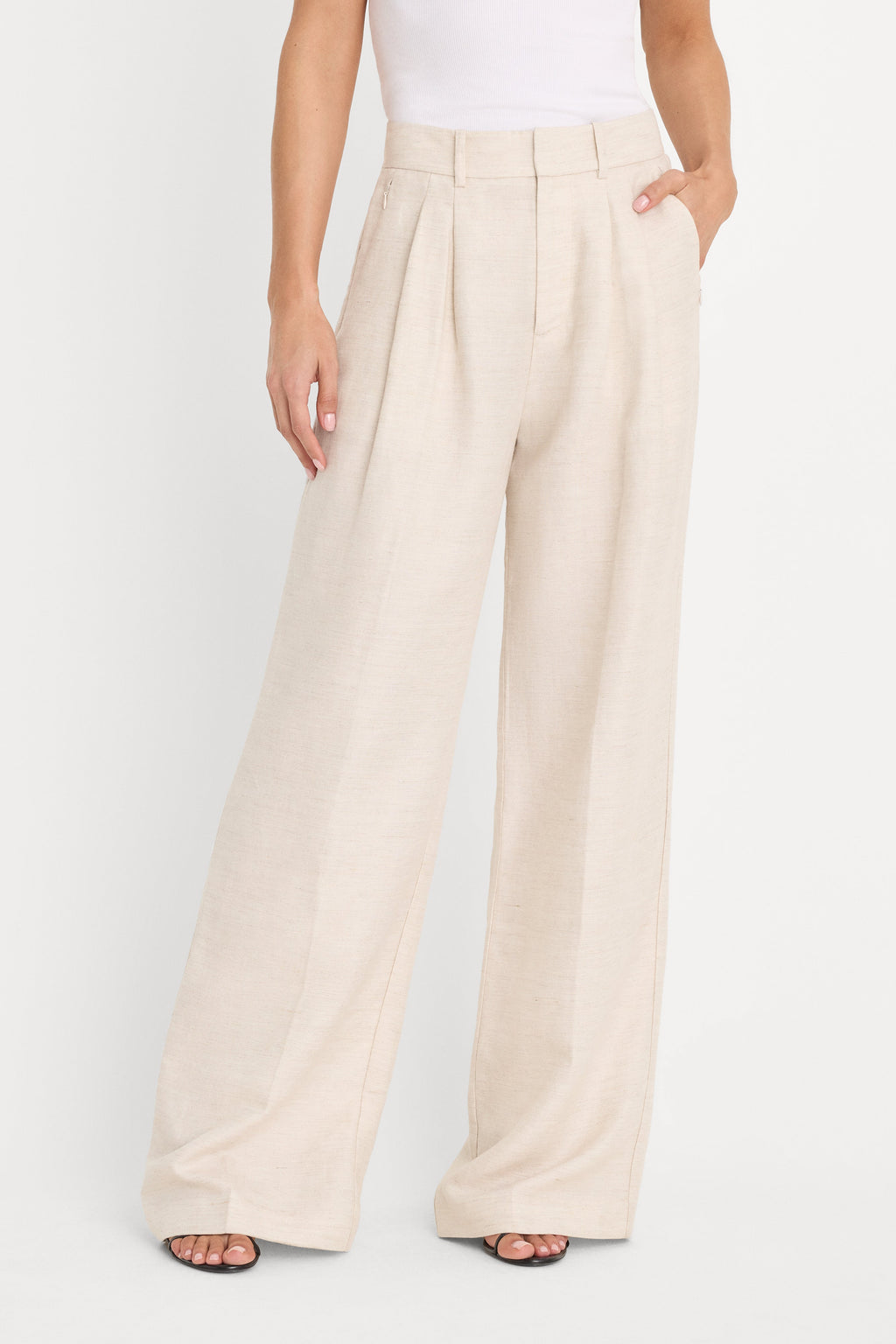 Premium THE RELAXED LINEN TROUSER OAT