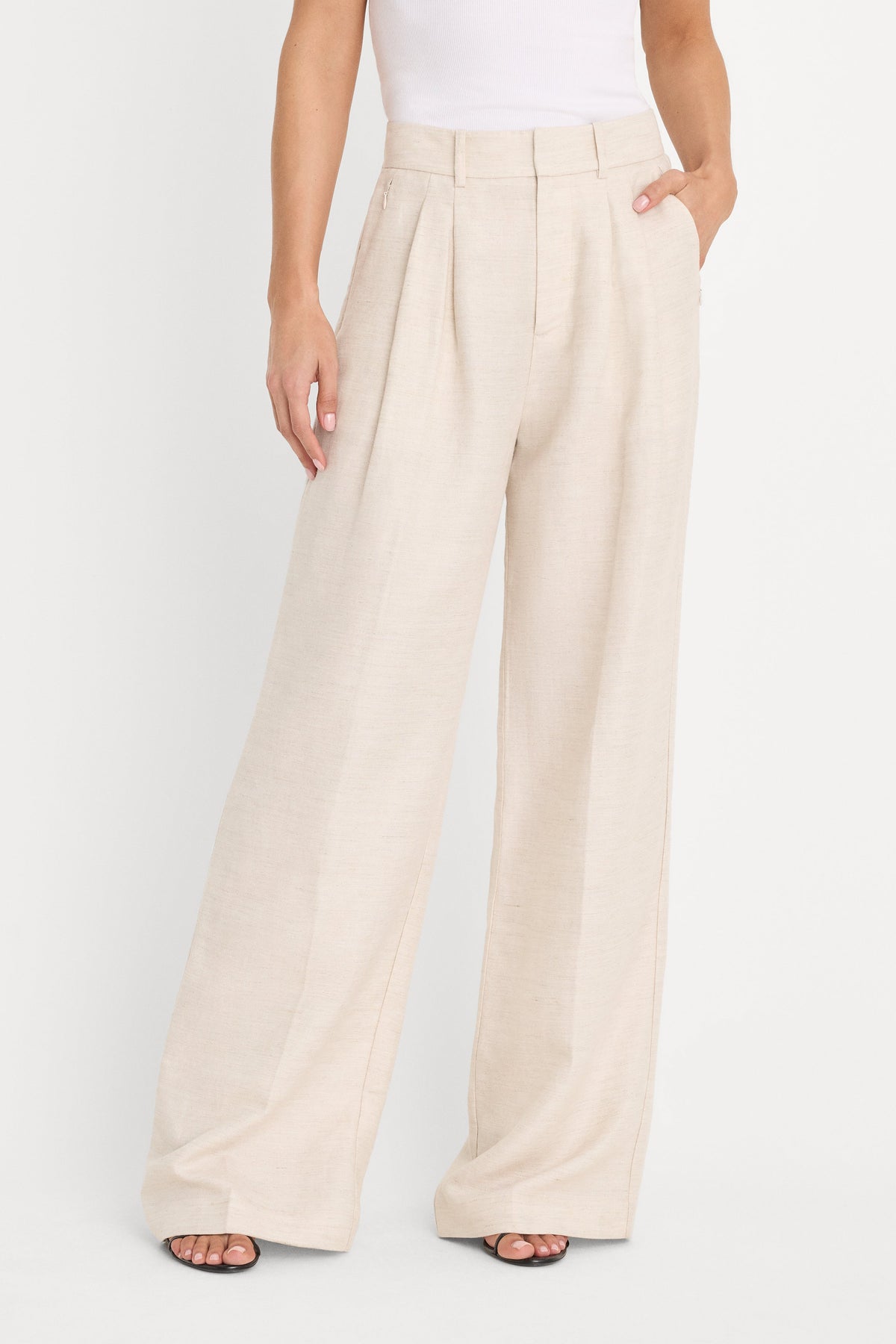 Premium THE RELAXED LINEN TROUSER OAT