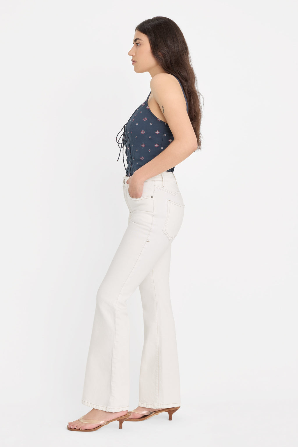 Premium DOLLY JOLEANS PETITE FLARE JEANS VINTAGE WHITE