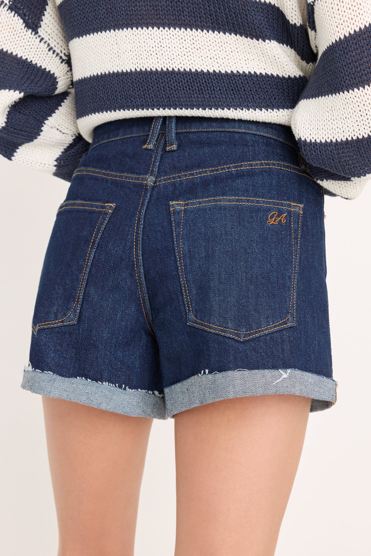 Premium GOOD GIRLFRIEND SHORT INDIGO1374