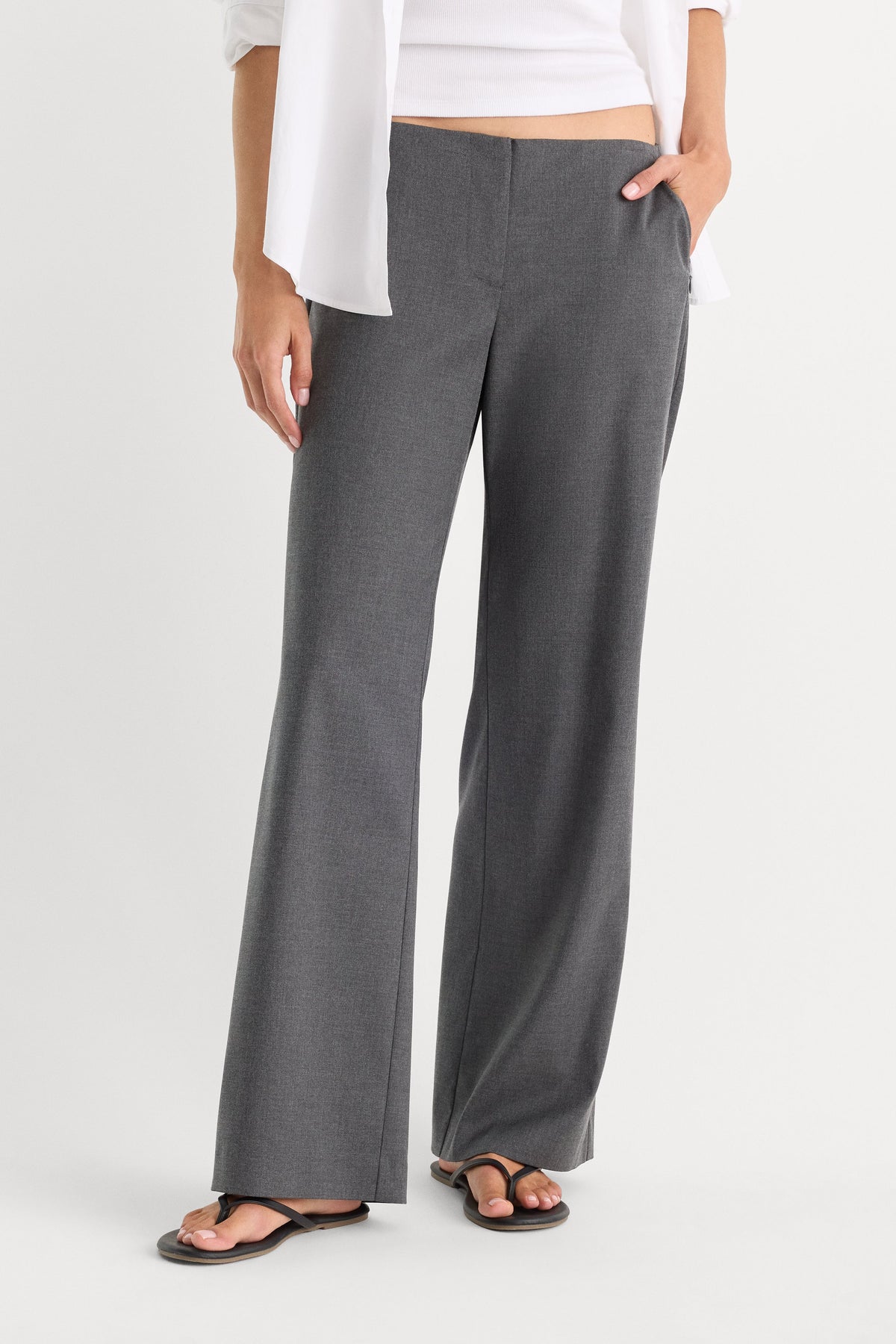 Premium THE LOW RISE TROUSER ASH