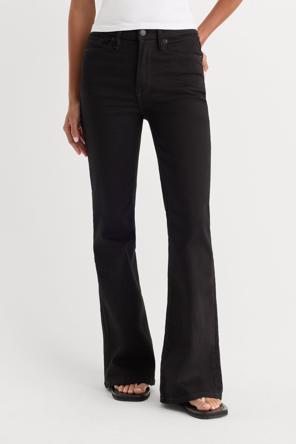 Premium NEVER FADE GOOD PETITE FLARE JEANS BLACK