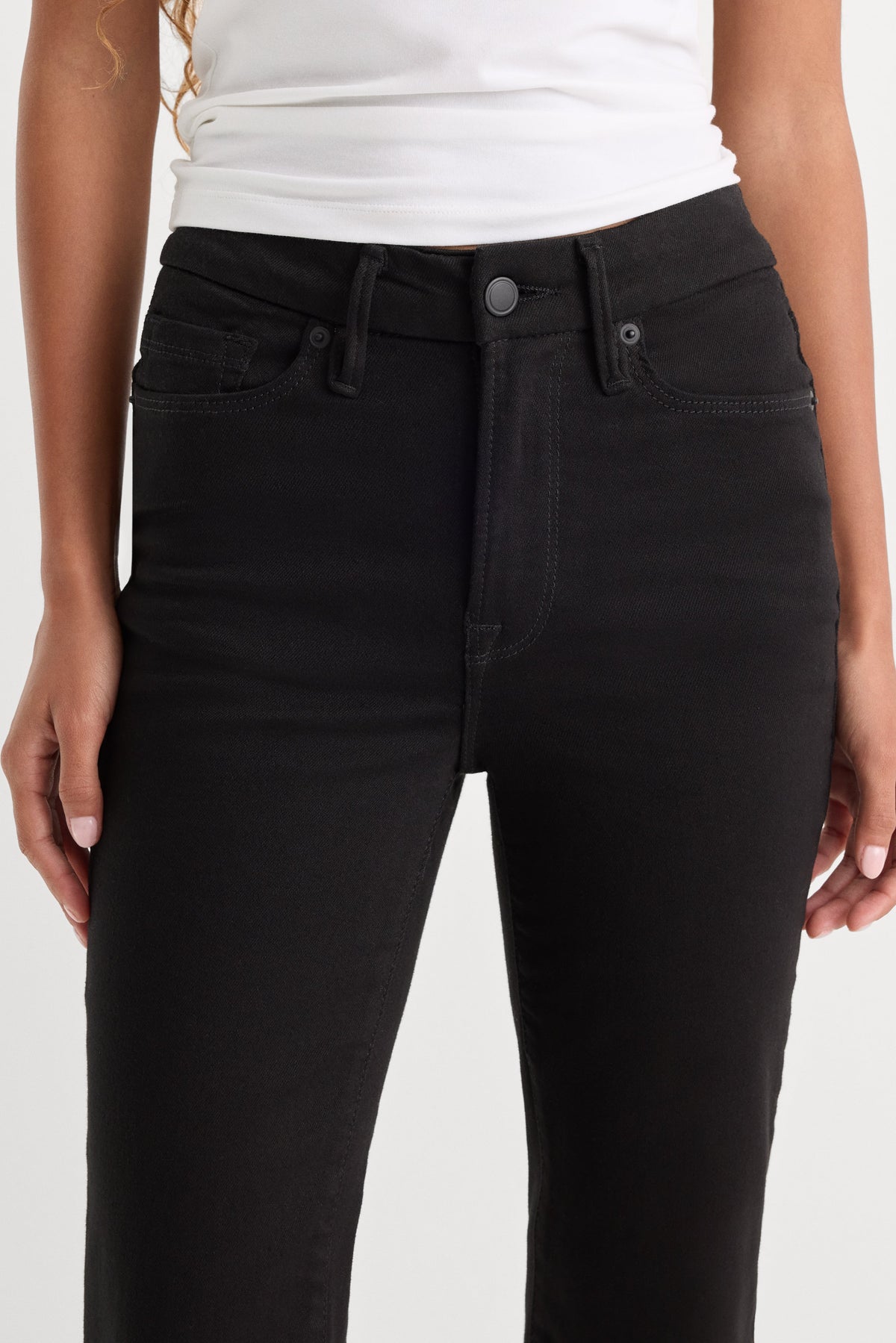 Premium NEVER FADE GOOD PETITE FLARE JEANS BLACK