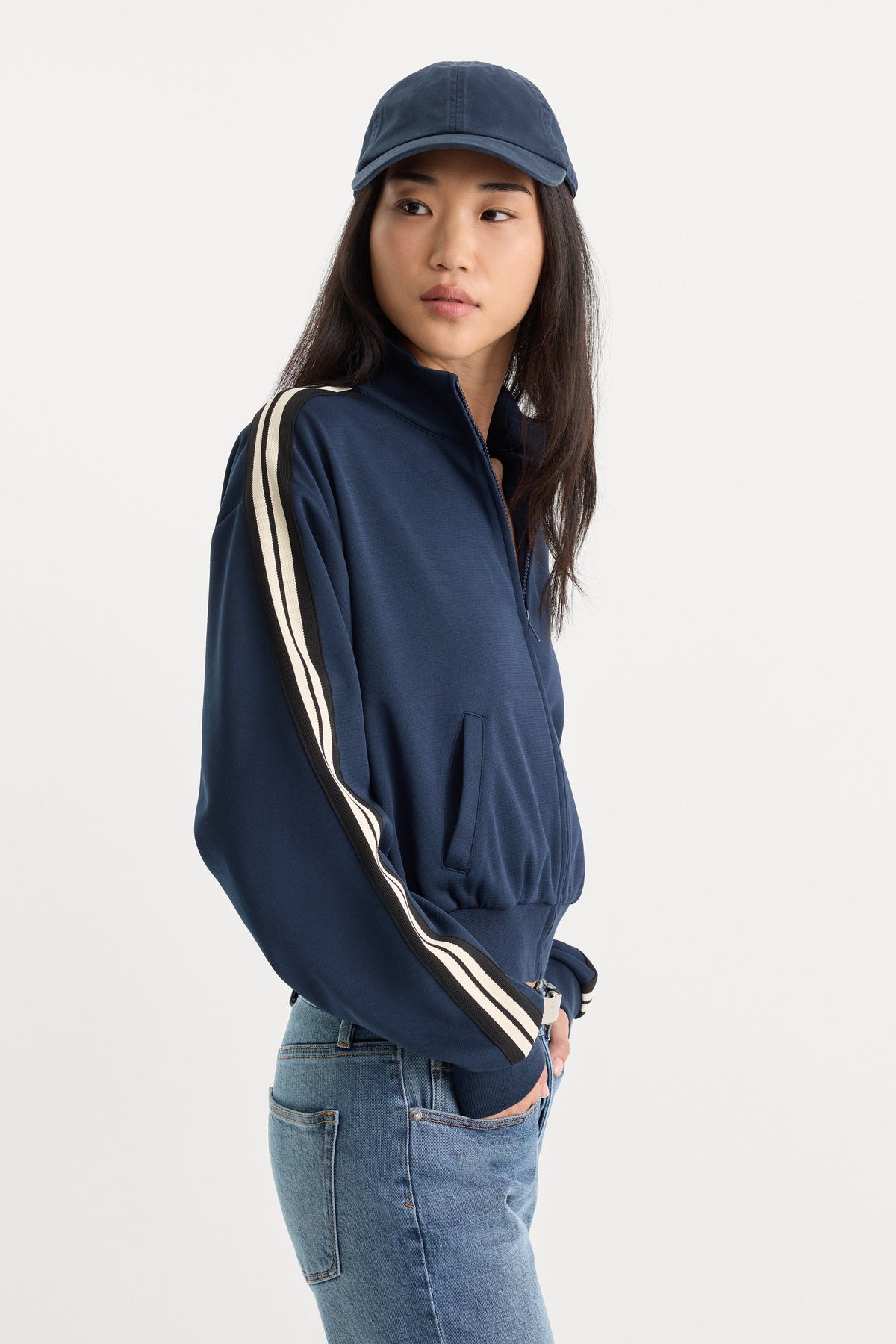 Premium THE TRACK JACKET NEW NAVY