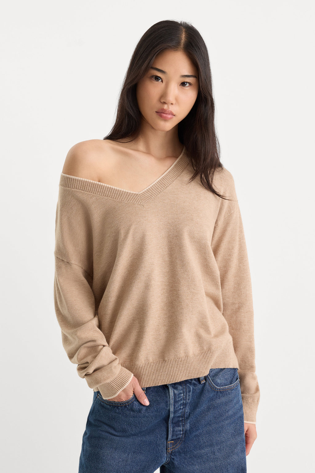 Premium THE COZY V NECK SWEATER DUNE MIST