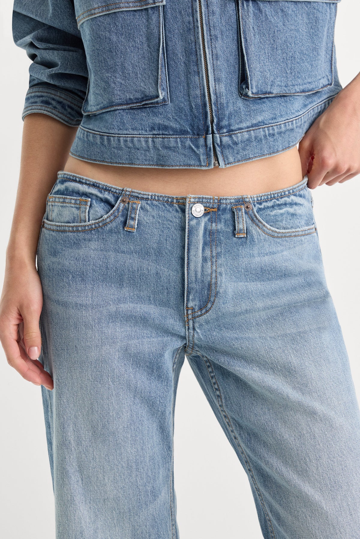 Premium GHOST WAIST LOW LOOSE JEANS AMBER