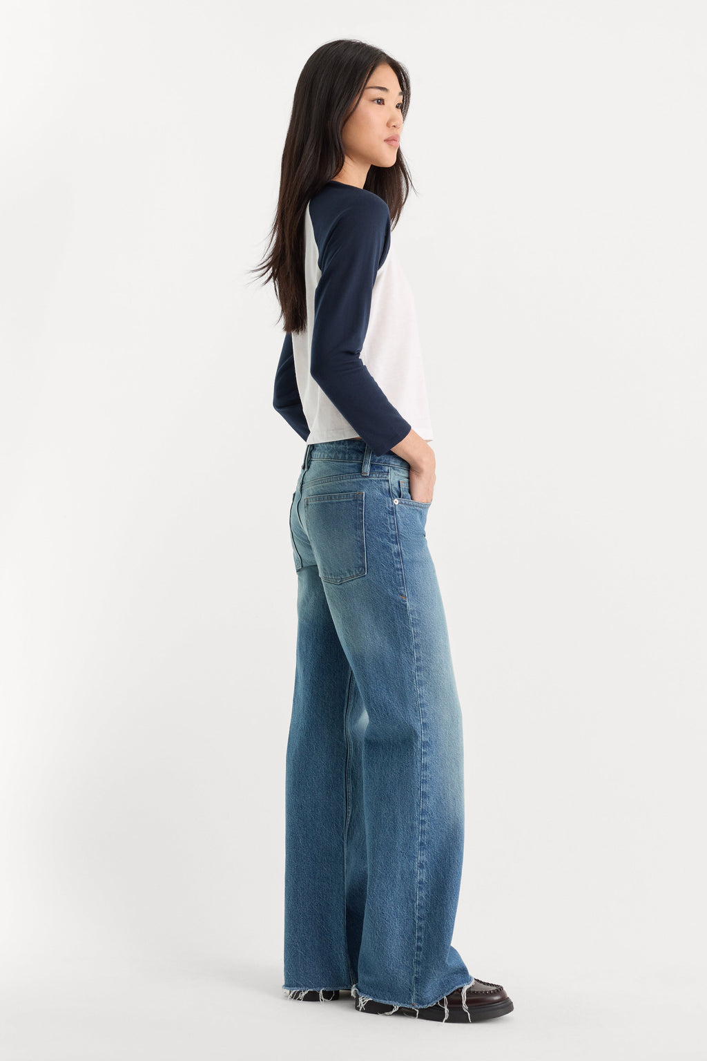 Premium VINTAGE LOW LOOSE JEANS TROUBLED WATER