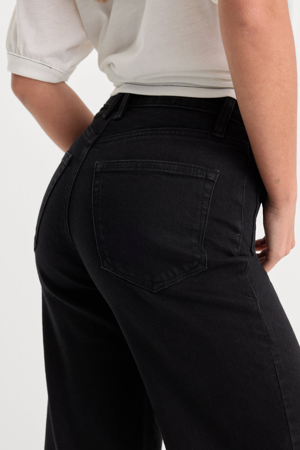 Premium PATCH POCKET GOOD WAIST PALAZZO JEANS BLACK001