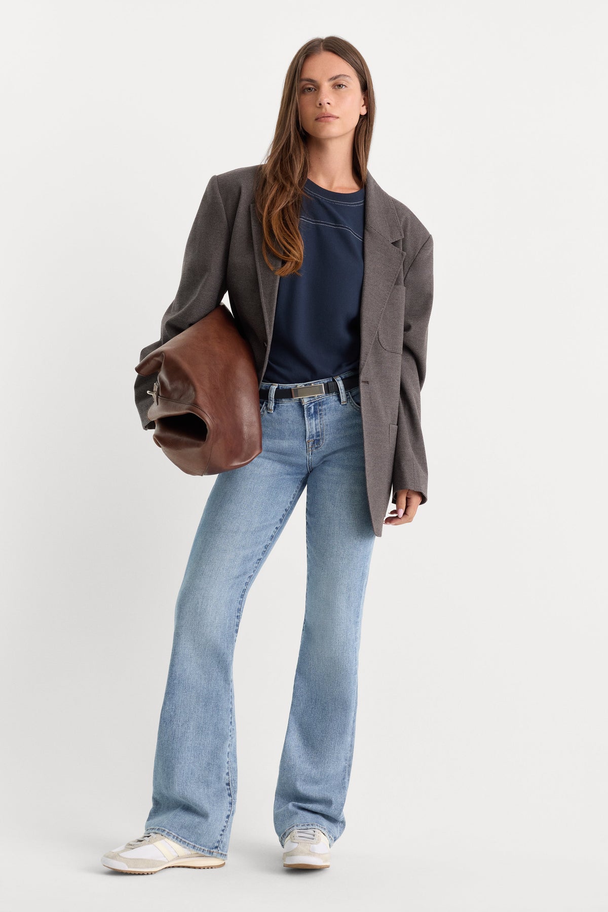 Premium GOOD LOW RISE BOOTCUT JEANS WHISPER