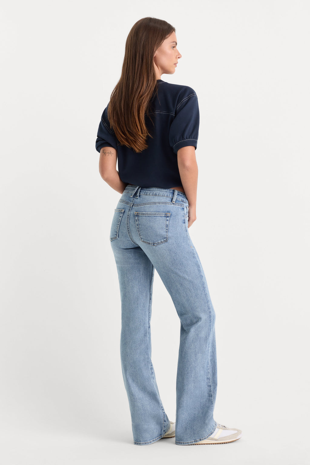 Premium GOOD LOW RISE BOOTCUT JEANS WHISPER