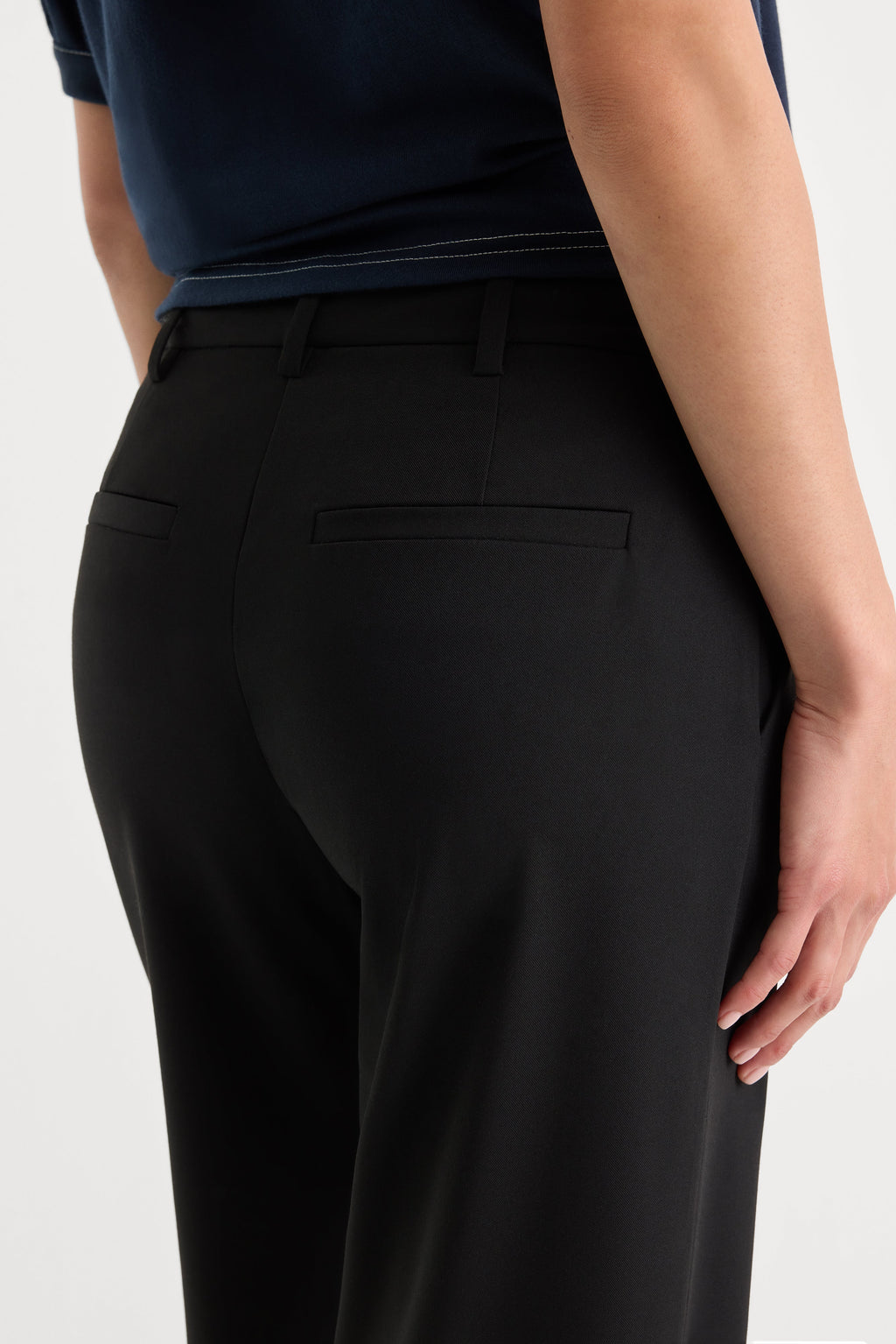 Premium THE LOW RISE STRAIGHT LEG TROUSER BLACK001