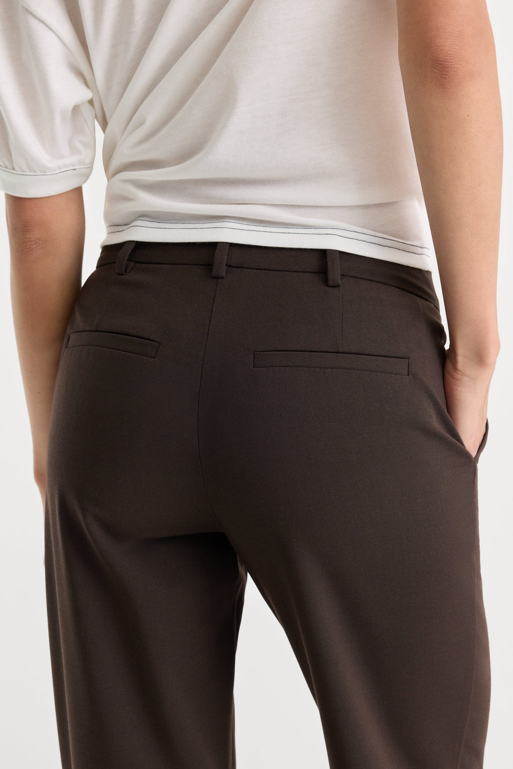 Premium THE LOW RISE STRAIGHT LEG TROUSER ESPRESSO