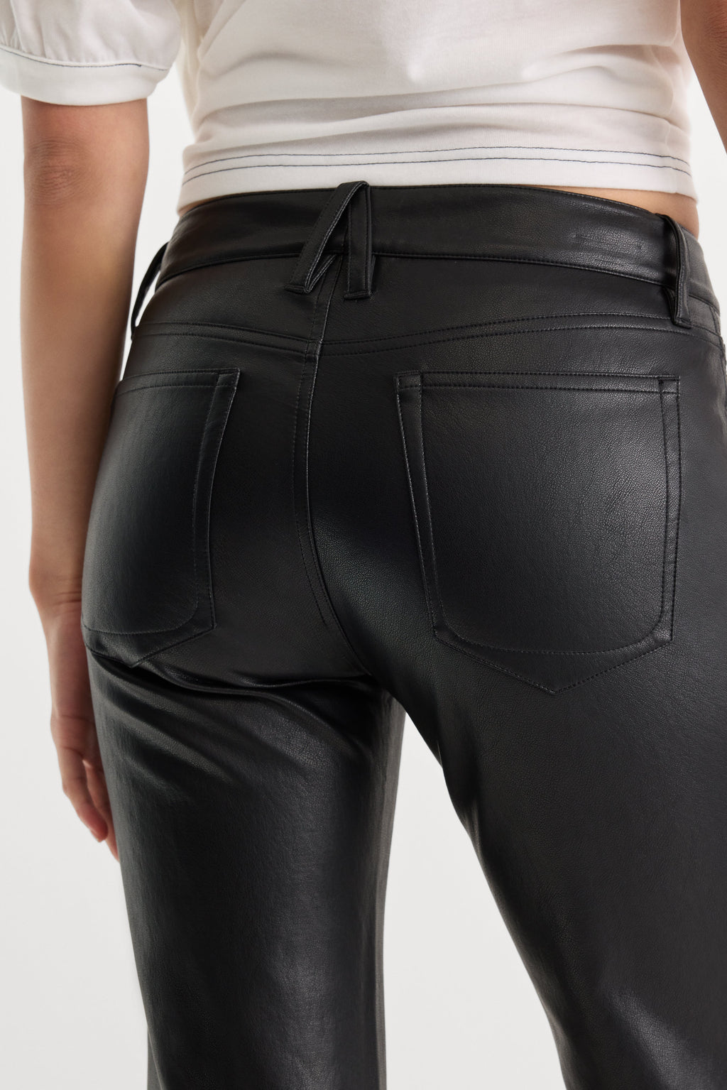 Premium BETTER THAN LEATHER LOW RISE BOOTCUT BLACK001
