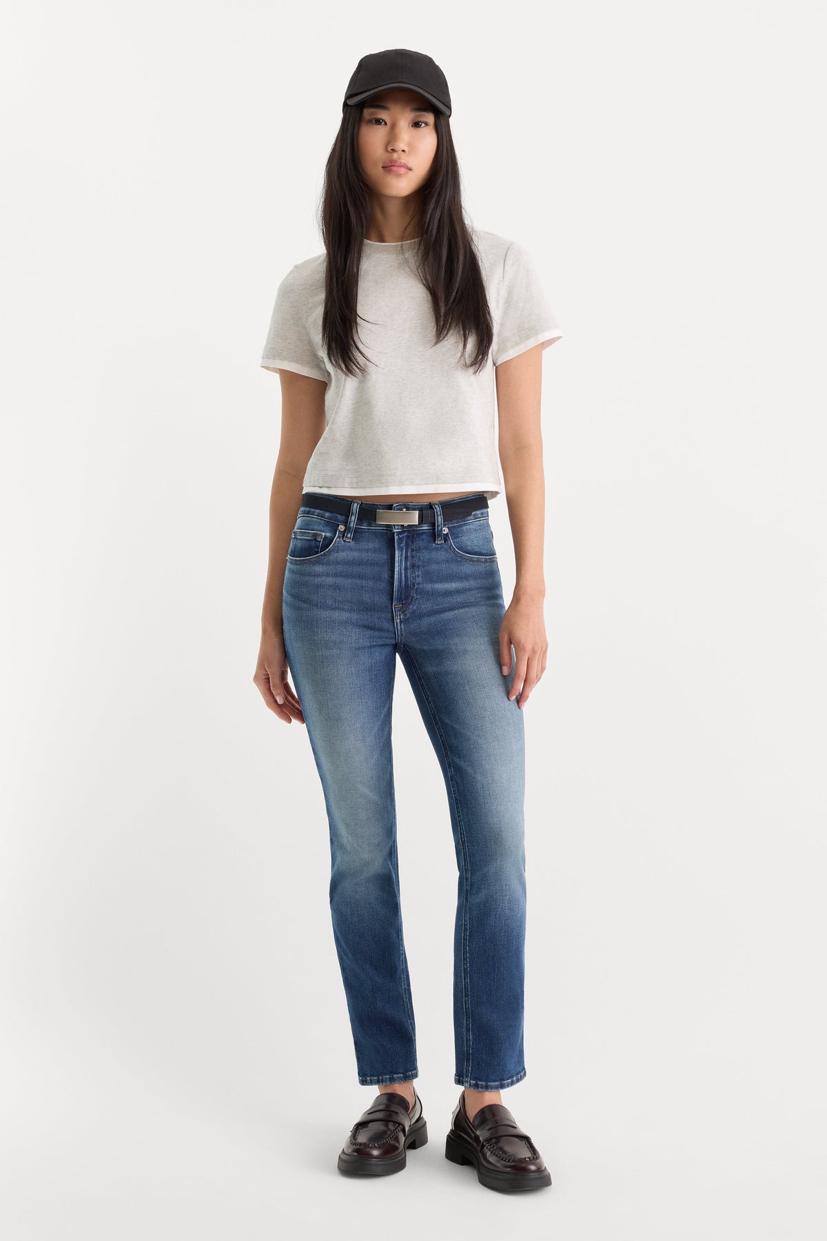 Premium MID RISE CIGARETTE JEANS NEWCREST