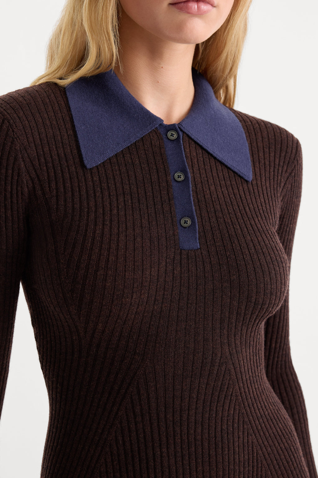 Premium THE KNIT POLO MINI DRESS ESPRESSO