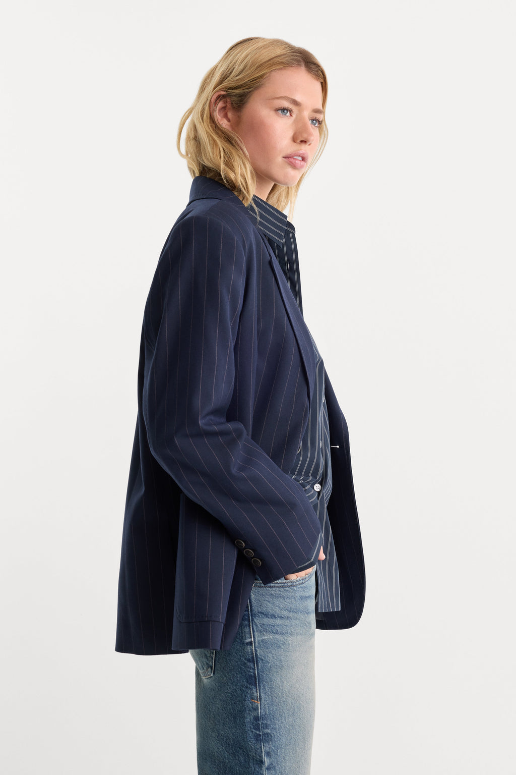 Premium THE OVERSIZED BLAZER NAVY PINSTRIPE