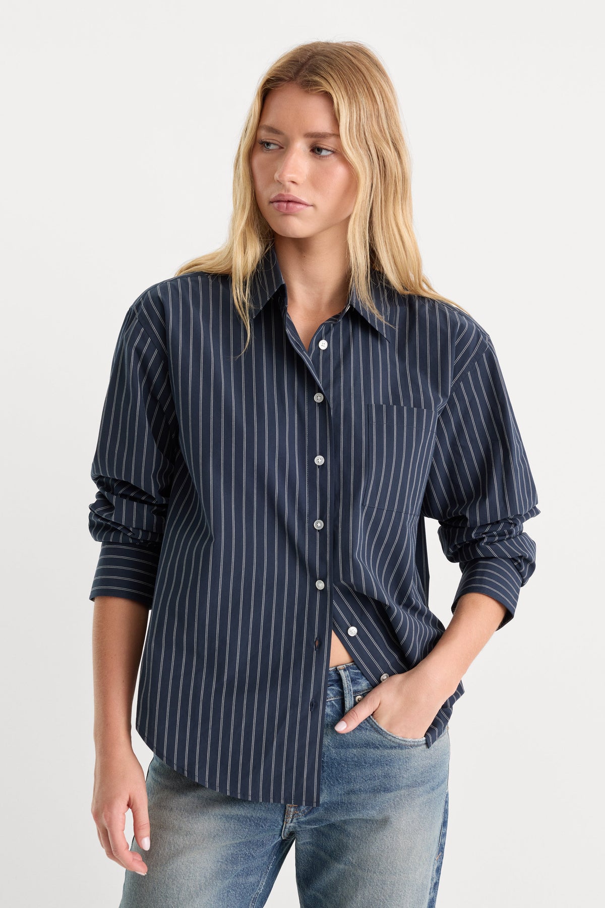 Premium THE POPLIN EASY SHIRT NAVY STRIPE