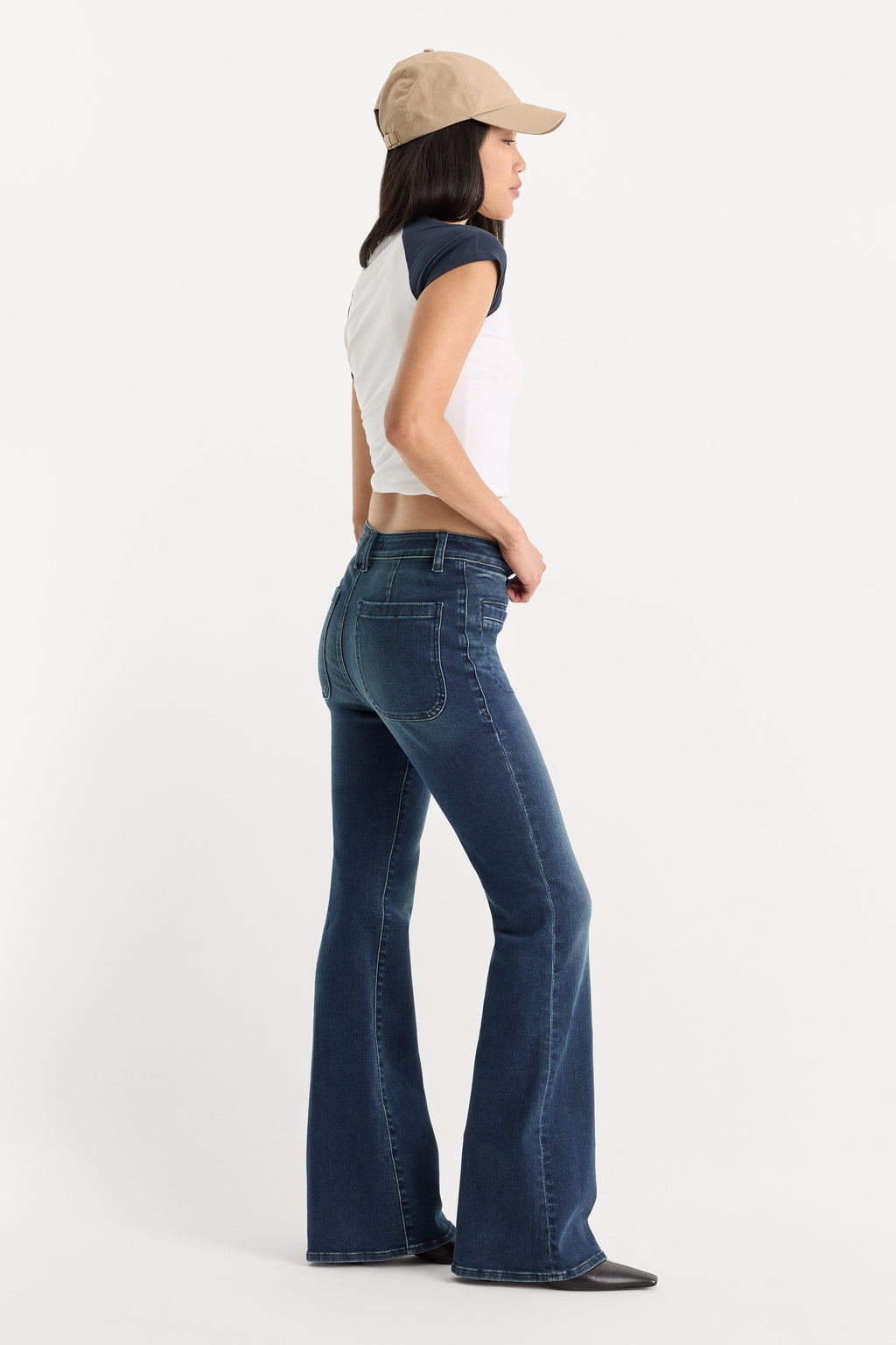 Premium GOOD PETITE FLARE JEANS LYRICAL