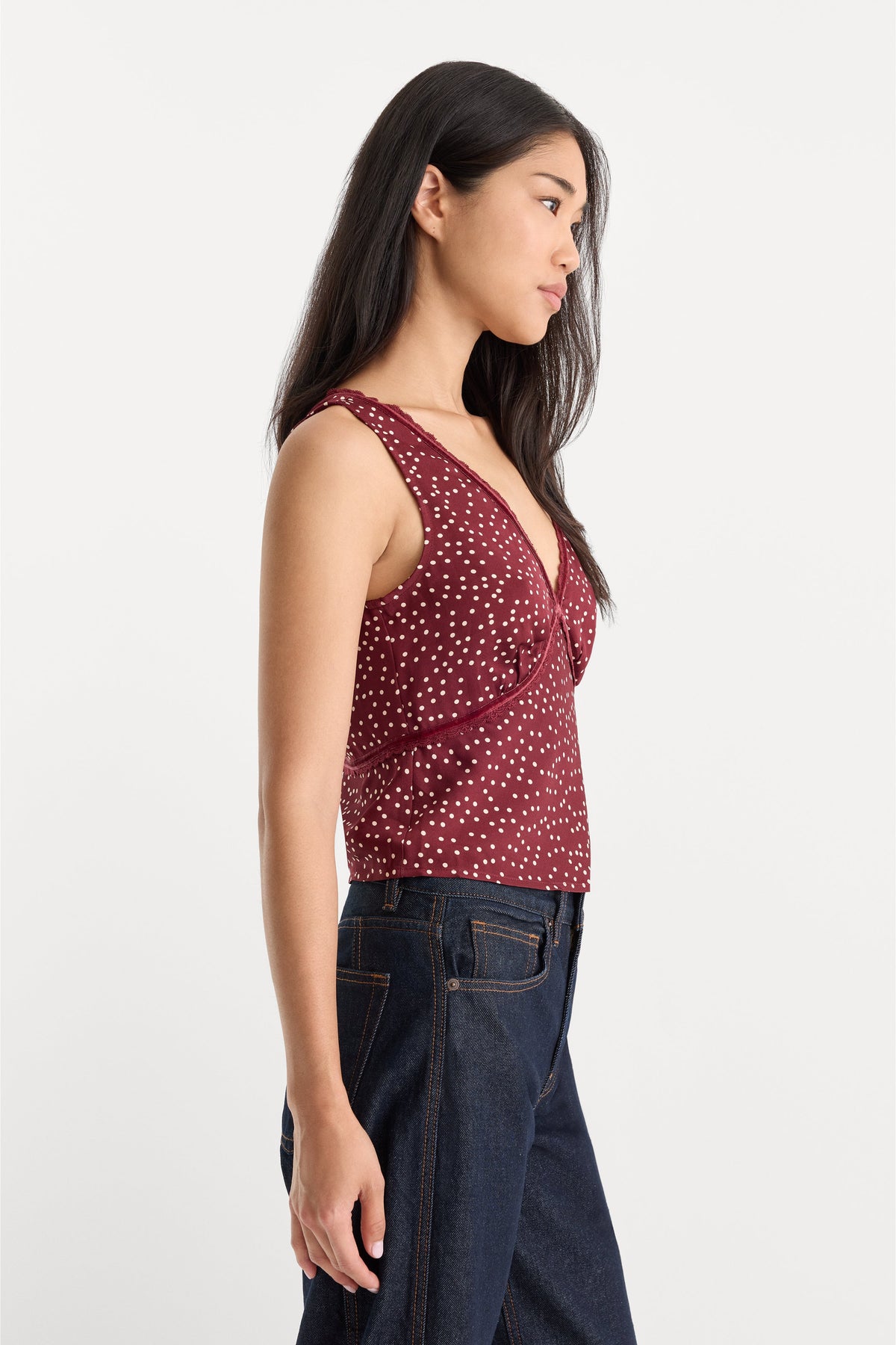 Premium THE WOVEN V NECK TOP BERRY NOIR PRINT