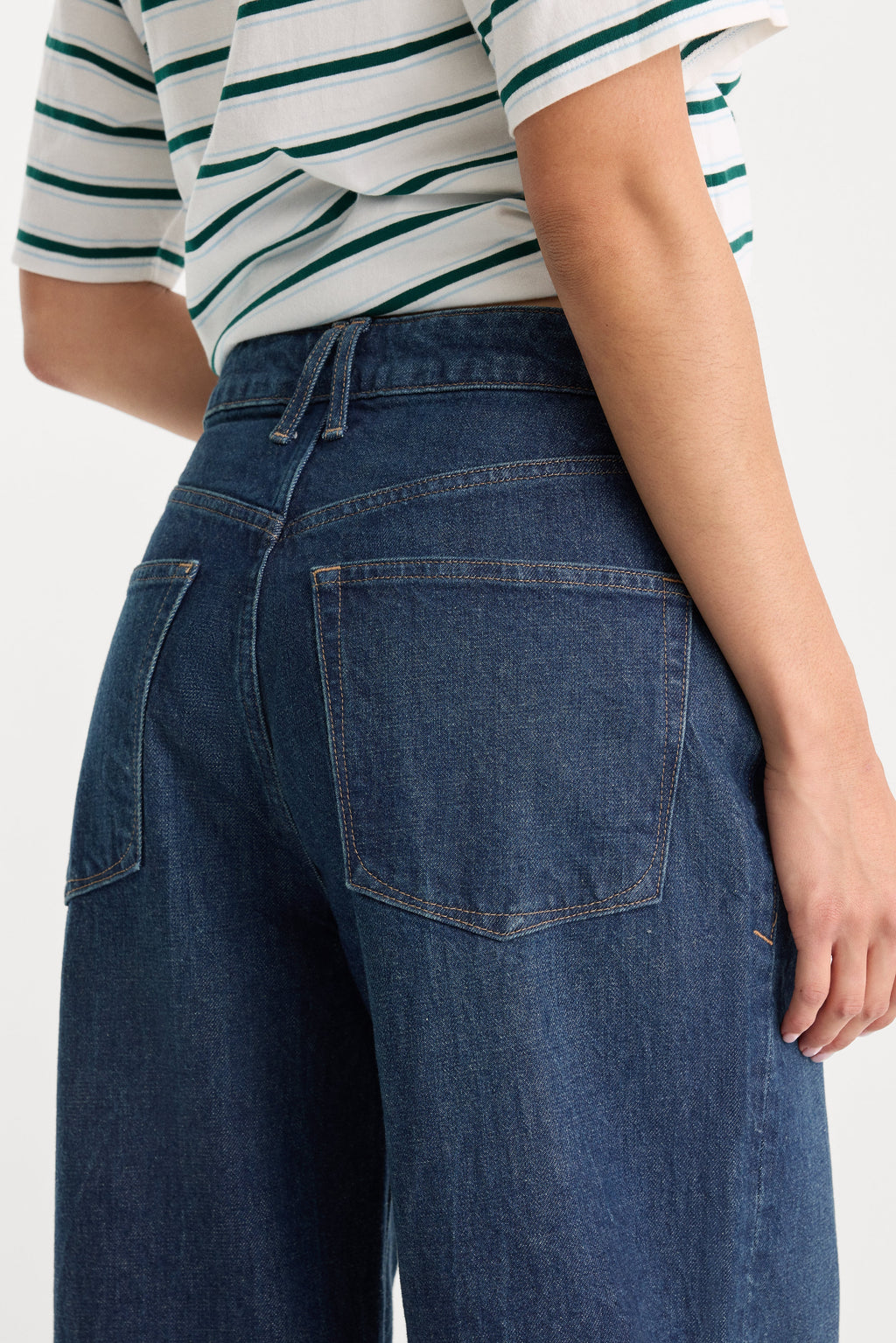 Premium VINTAGE WIDE JEANS QUIRK