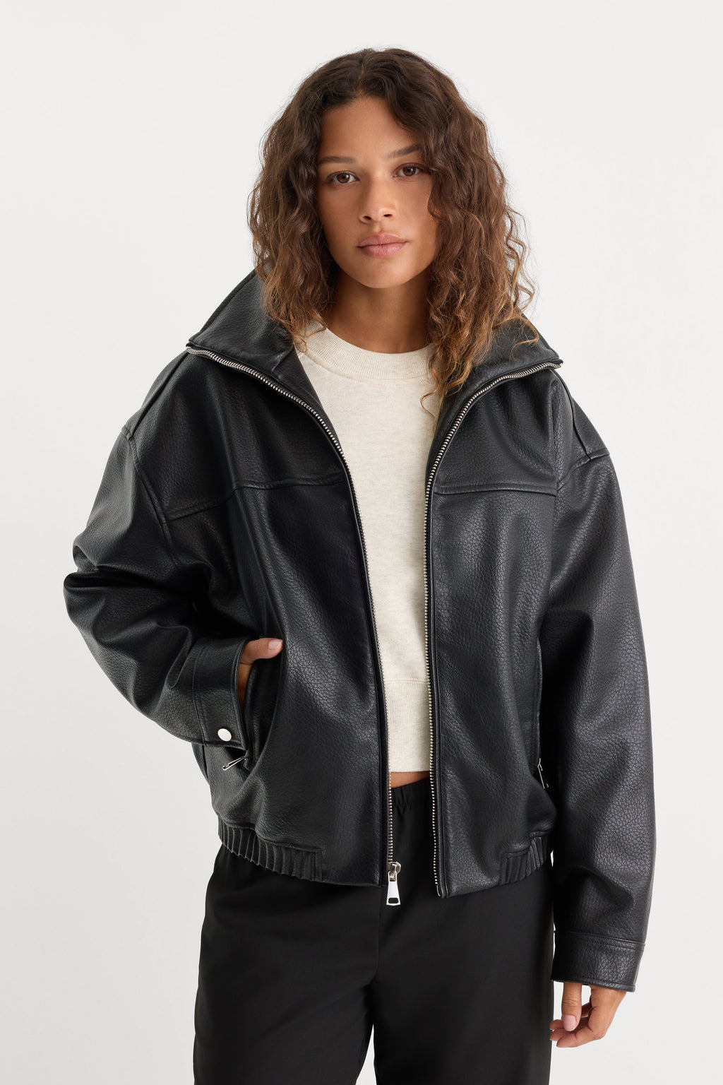 Premium THE BETTER THAN LEATHER FUNNEL JACKET BLACK001